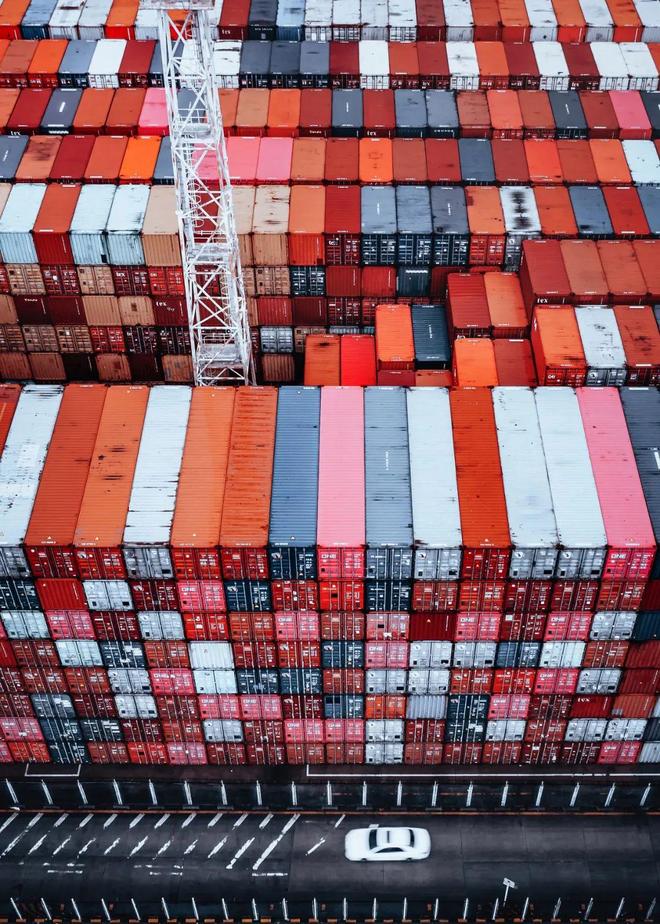 2024年世界经济会怎么样？中国经济又会怎么样？