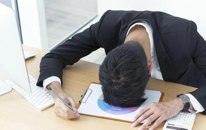 九游娱乐NineGame：2024年国内经济或将面临大变局送给普通人6条忠告(图4)