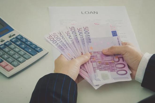 九游娱乐NineGame：2024年国内经济或将面临大变局送给普通人6条忠告(图11)