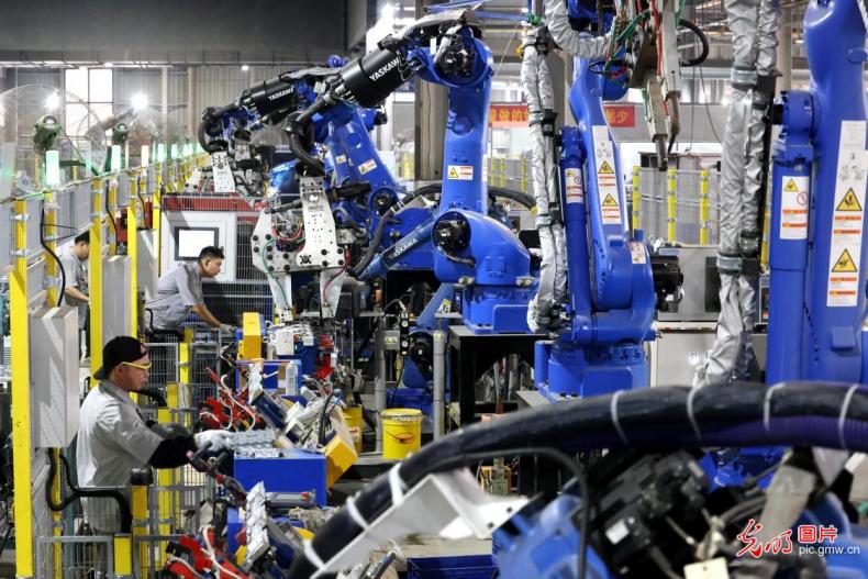 强信心促发展丨定调2024！从这四种关系领会中央经济工作会议(图2)