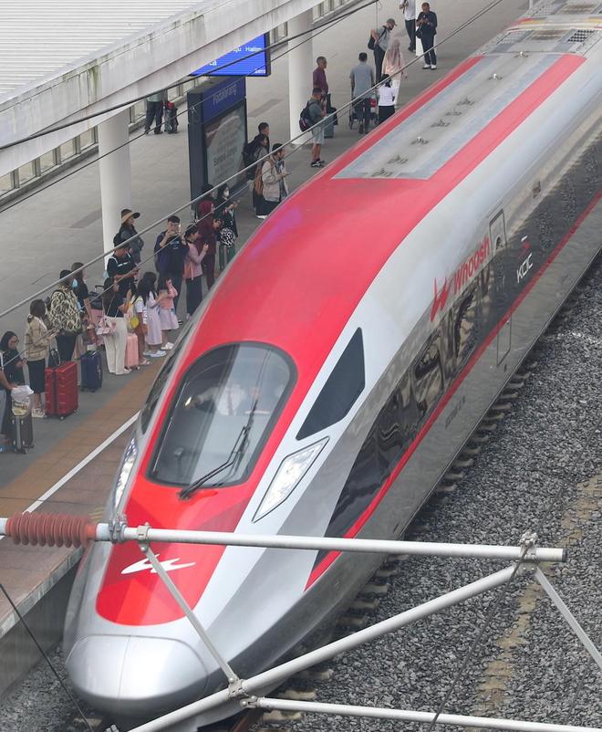 雅万高铁亏惨了？印尼求中国延期还债运营两年暴露高铁商业痛点(图4)