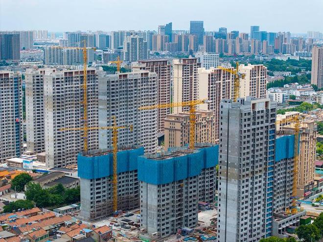 九游娱乐NineGame：楼市分化、利率走低中国居民财富会流向哪里？(图3)