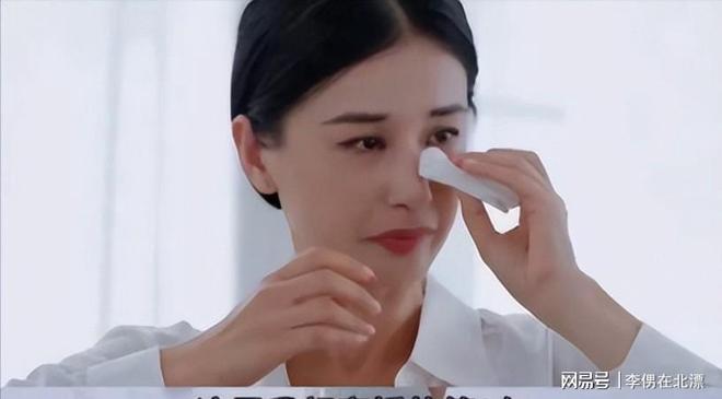 离婚1年黄圣依最新近况曝光：在瑞士留学和此前状态差距太大(图5)