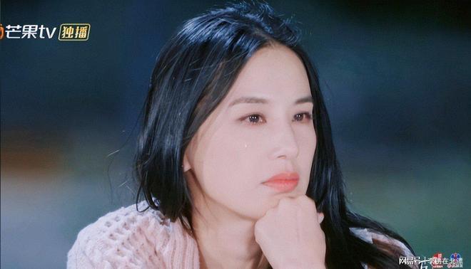 离婚1年黄圣依最新近况曝光：在瑞士留学和此前状态差距太大(图19)